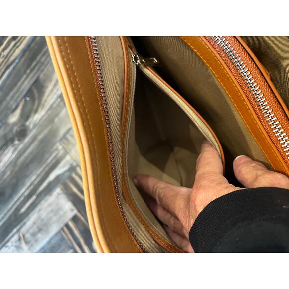 Leather Concealed Carry Shoulder Bag Purse Minimalist Classy Western Cowgirl - Picture 16 of 16